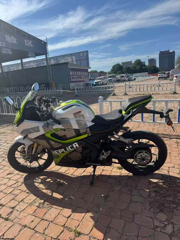 QJMOTOR 赛250