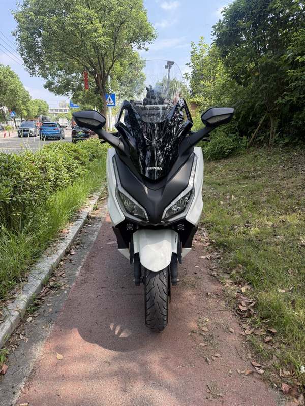 本田WING NSS350