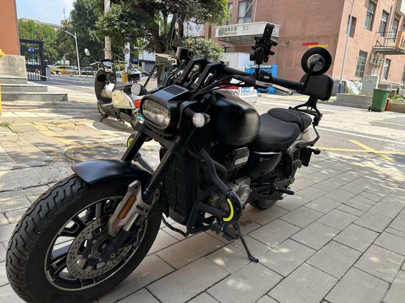 QJMOTOR 闪350