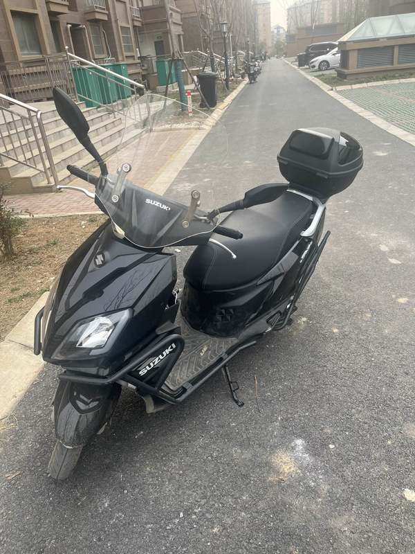 济南铃木 UY125
