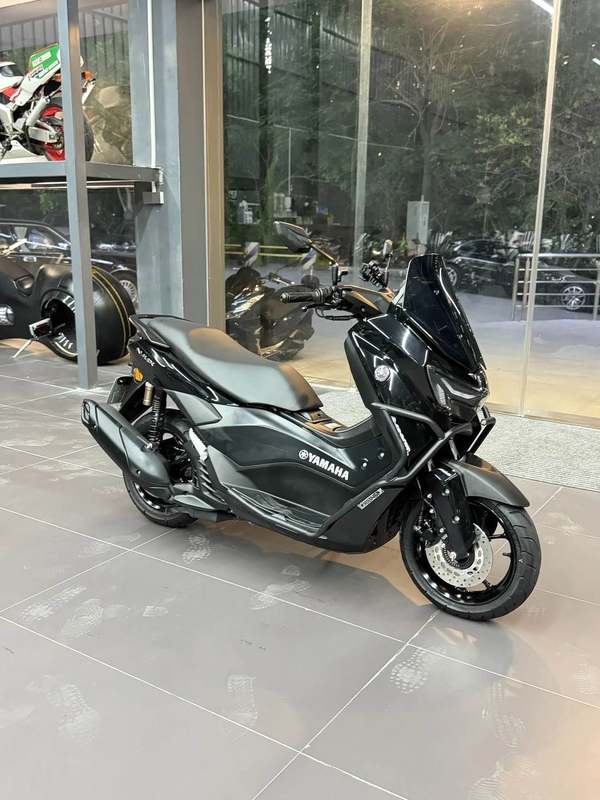 雅马哈 NMAX