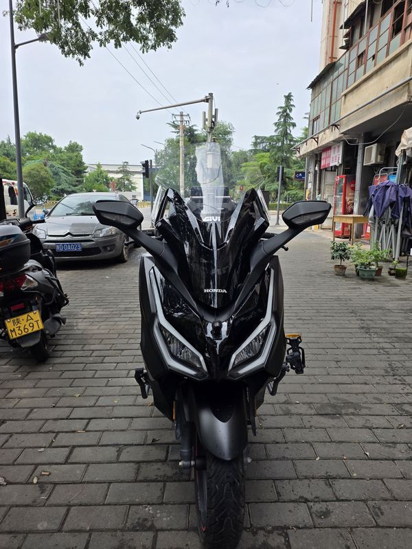 本田WING NSS350