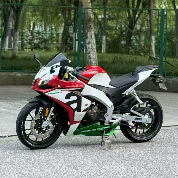 宗申阿普利亚 GPR250R