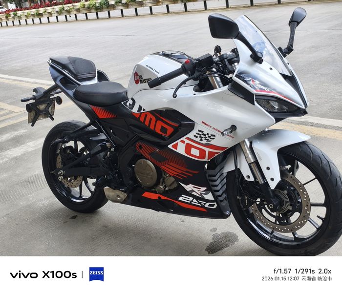 QJMOTOR 赛250