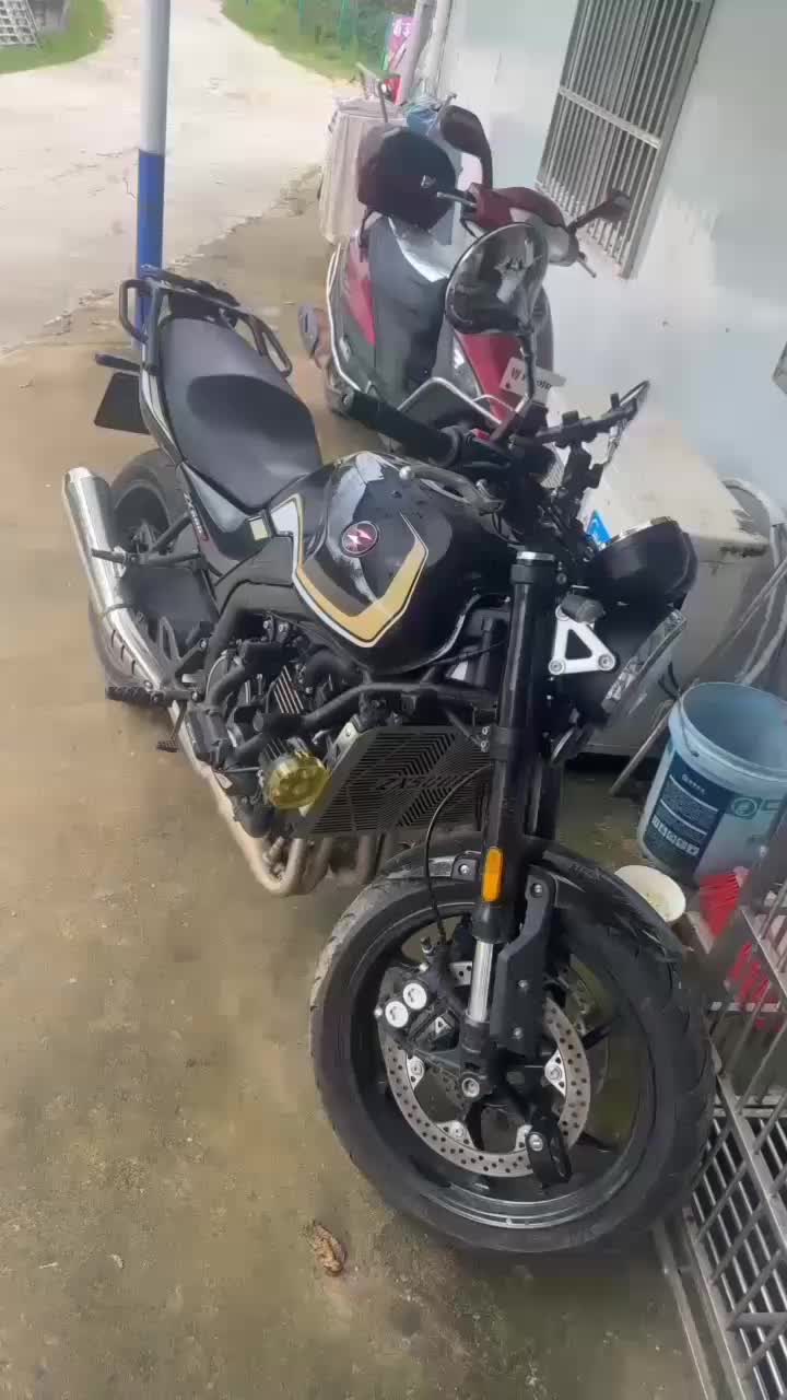 张雪机车 500F