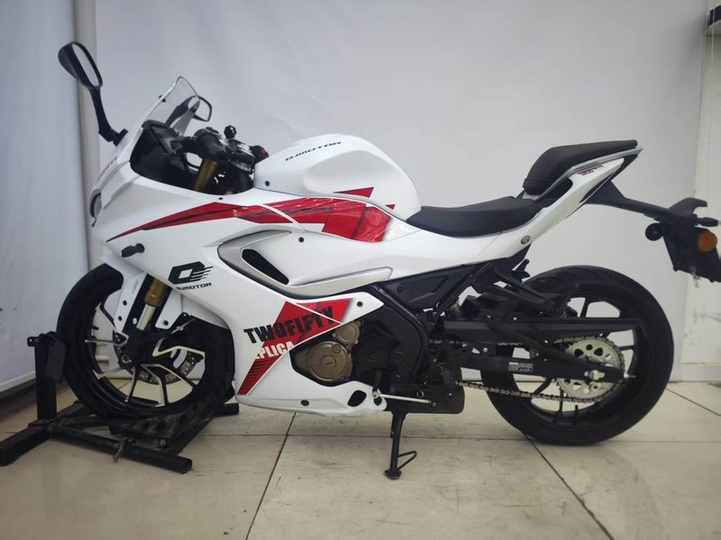 QJMOTOR 赛250