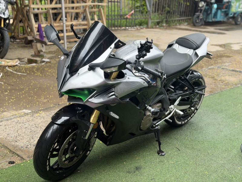 QJMOTOR 赛600