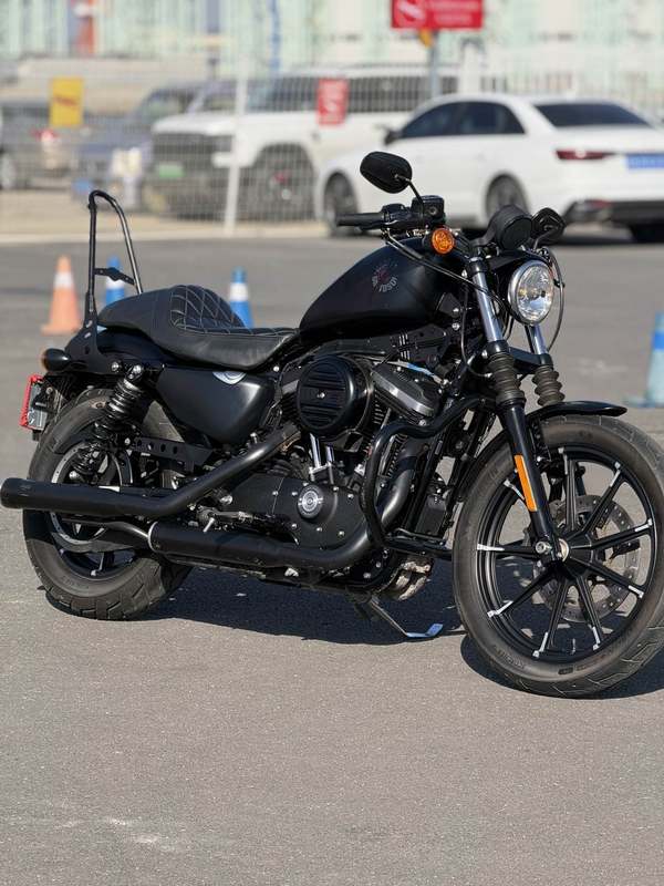 哈雷戴维森 Iron883 硬汉