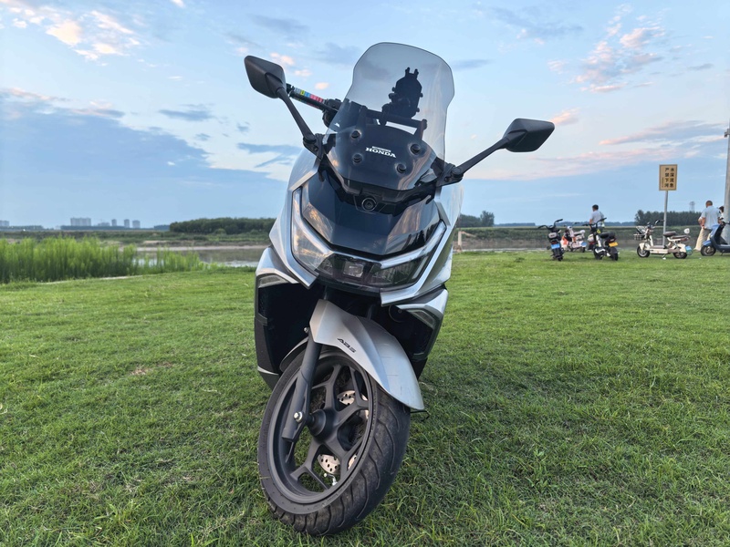 新大洲本田 NS150GX