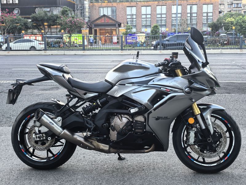 QJMOTOR 赛600