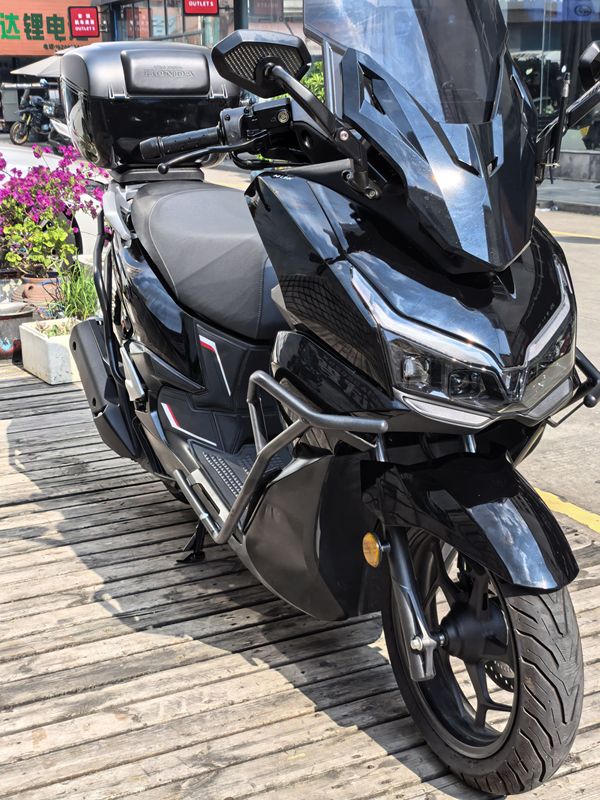 五羊本田 NWT150