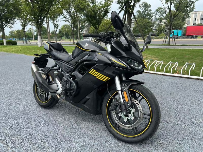 无极 250RR