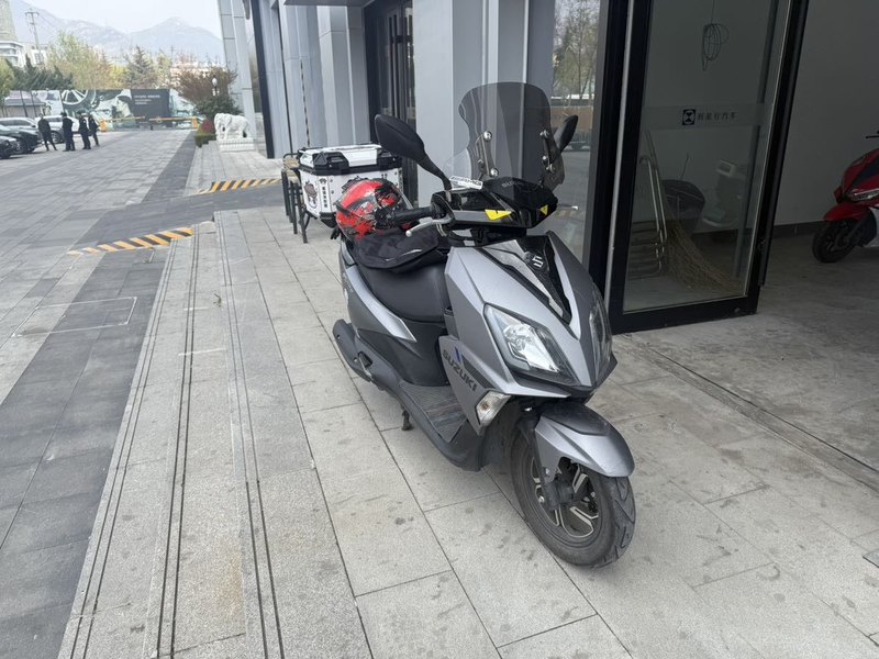 济南铃木 UY125