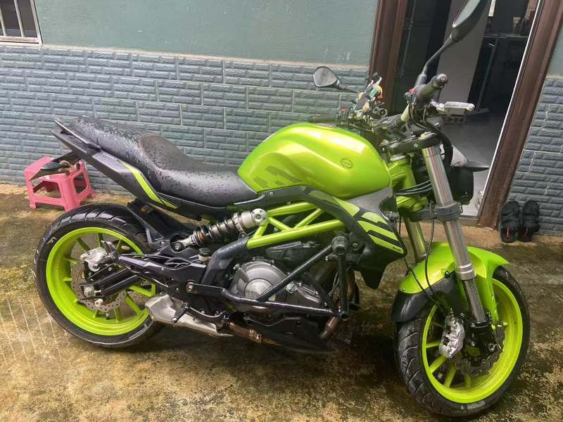 贝纳利 蓝宝龙 BN302S