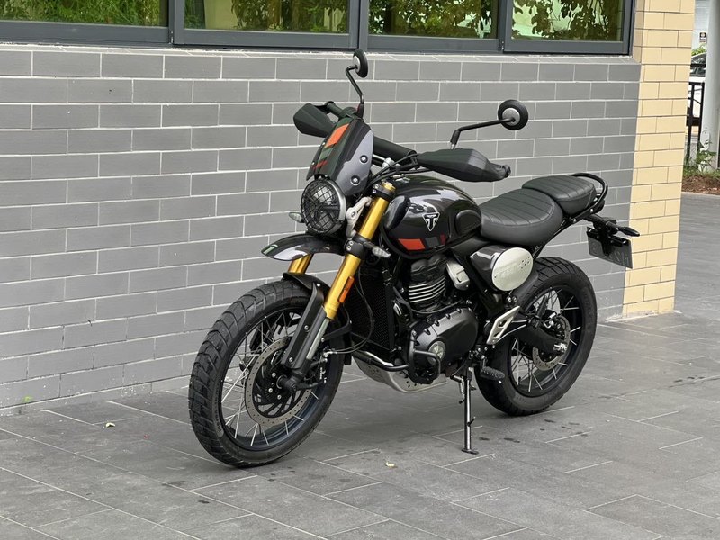 凯旋 Scrambler 400 X