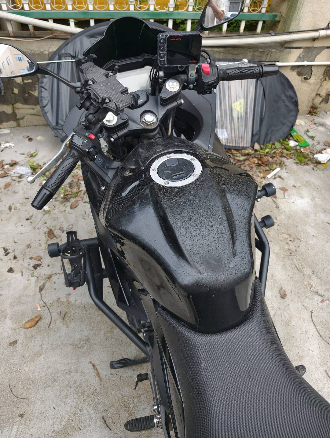 豪爵铃木 GSX250R