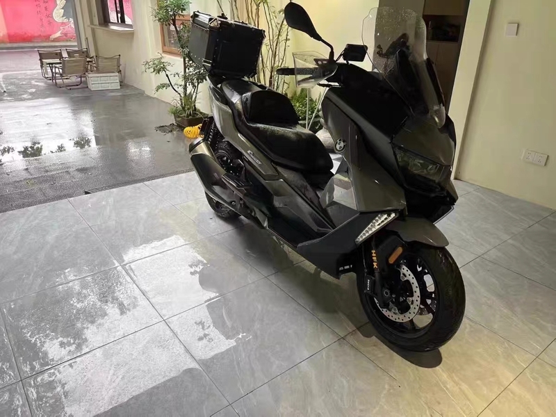 宝马 C 400