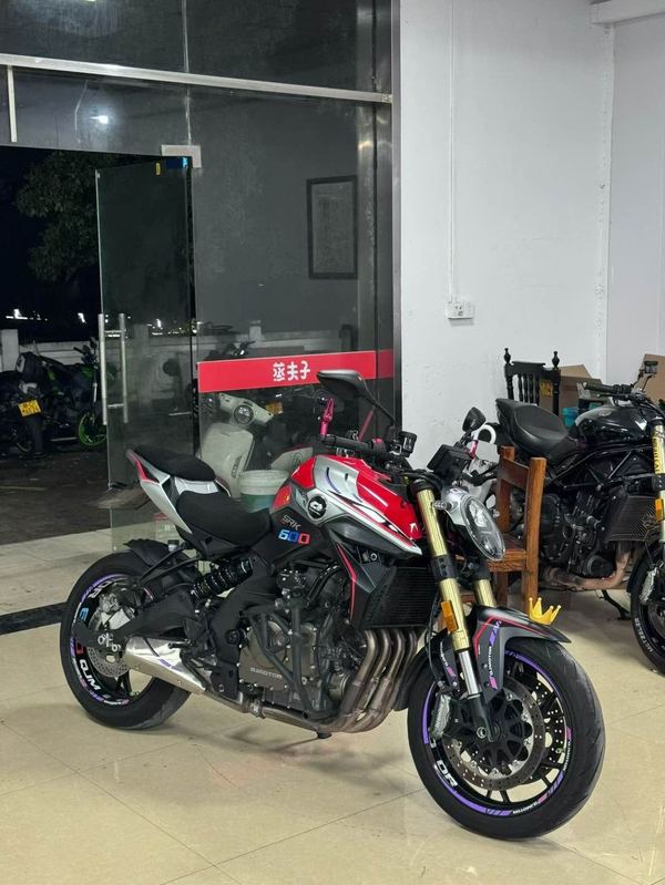 QJMOTOR 追600