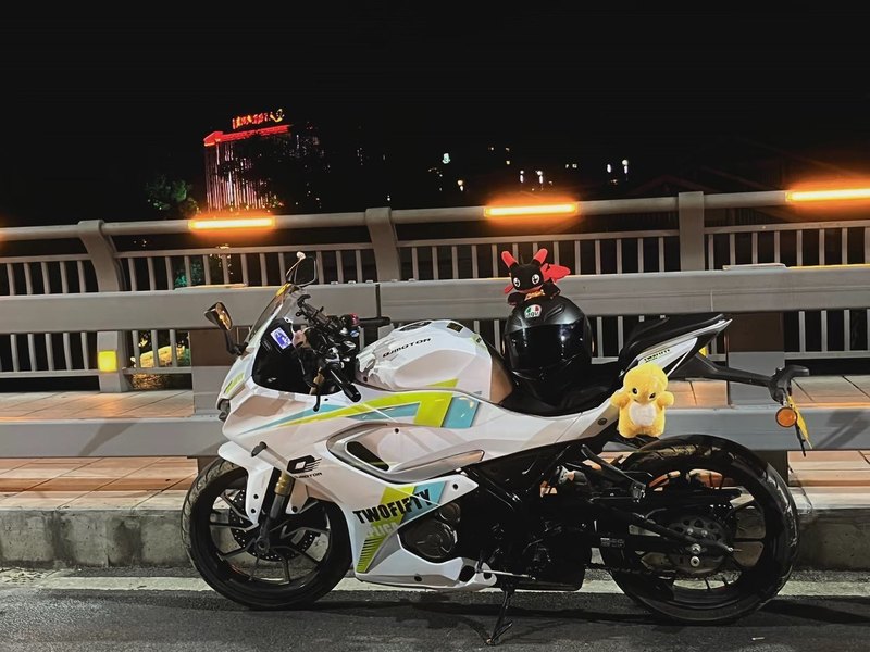 QJMOTOR 赛250