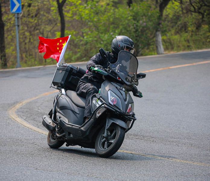 济南铃木 UY125