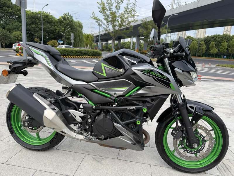 川崎 Z500