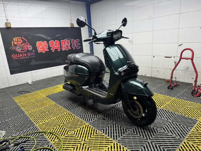 维多利亚 Sixties 300i