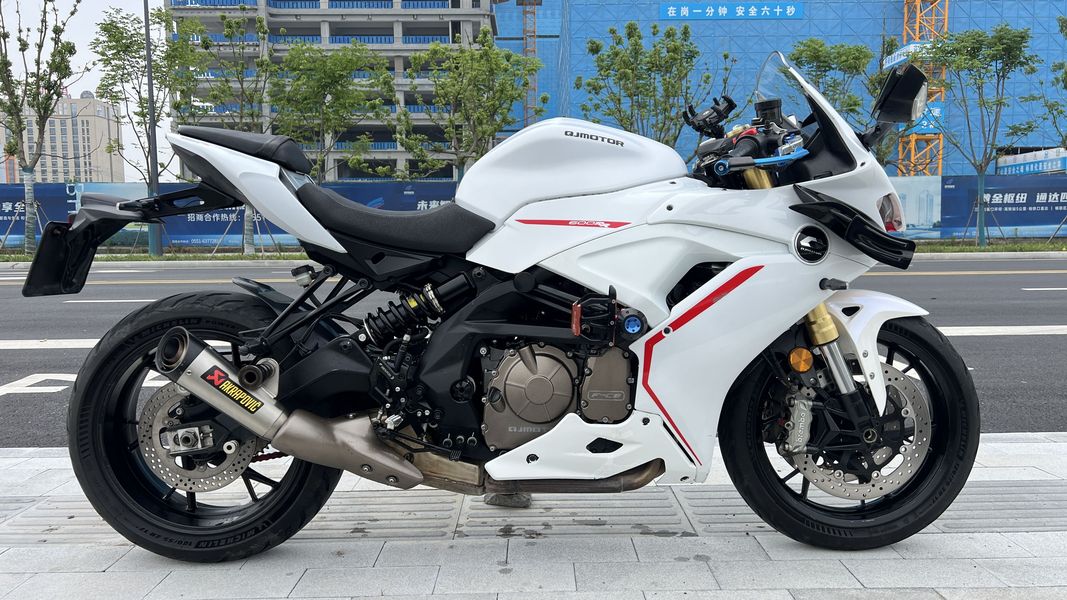QJMOTOR 赛600