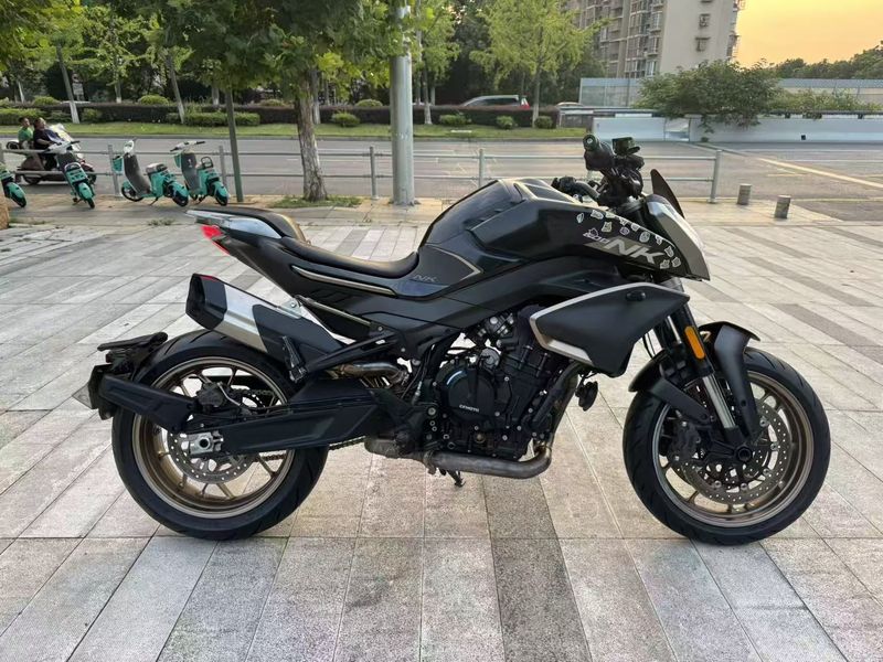 春风 800NK