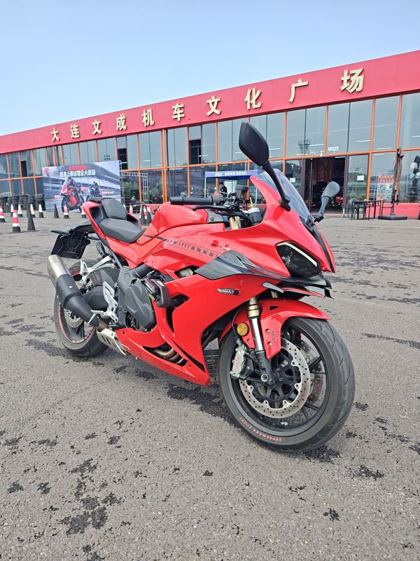 QJMOTOR 赛600