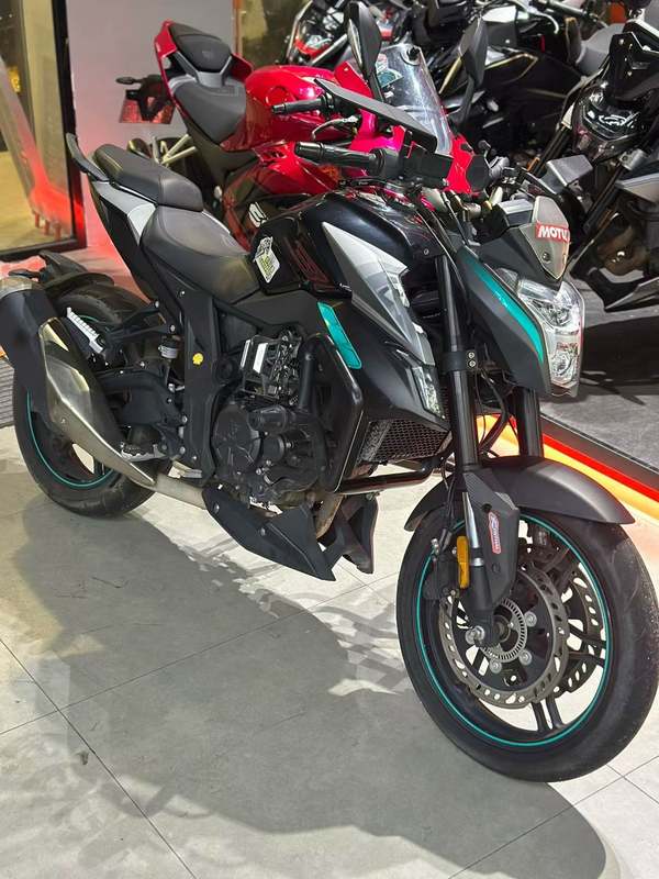 无极 300R