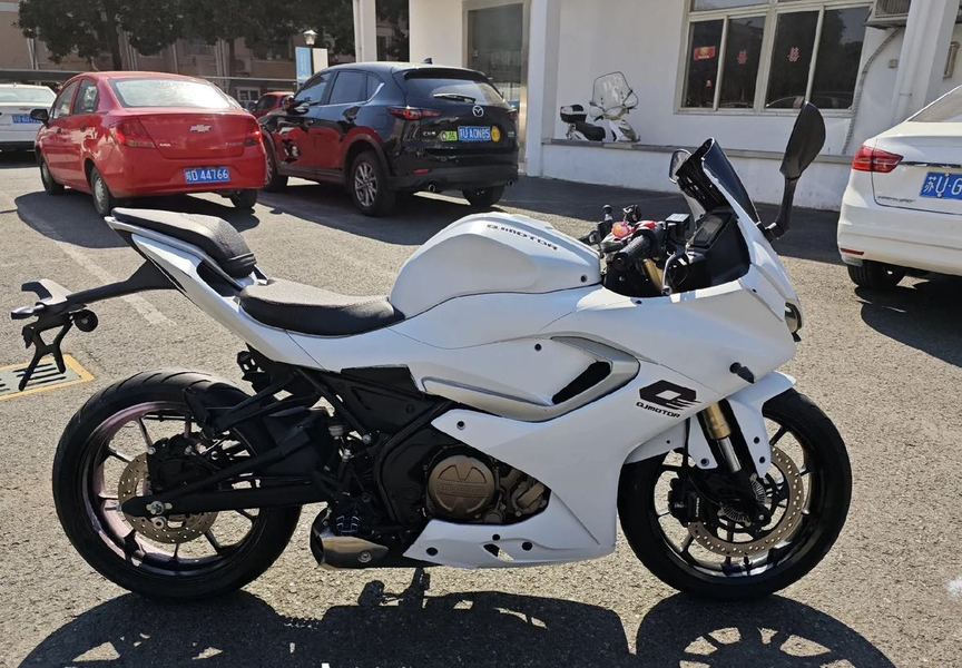 QJMOTOR 赛250