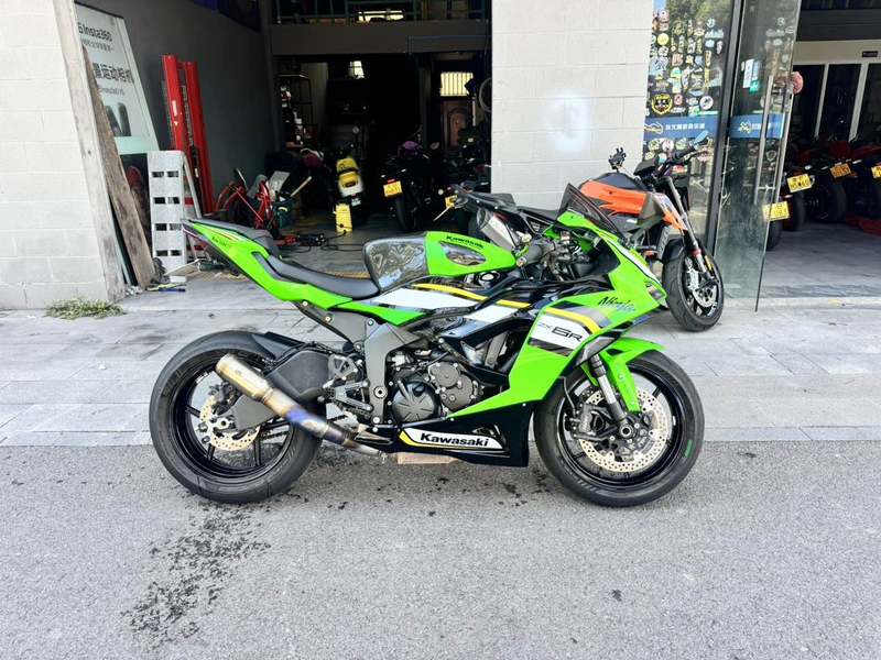 川崎 Ninja ZX-6R 
