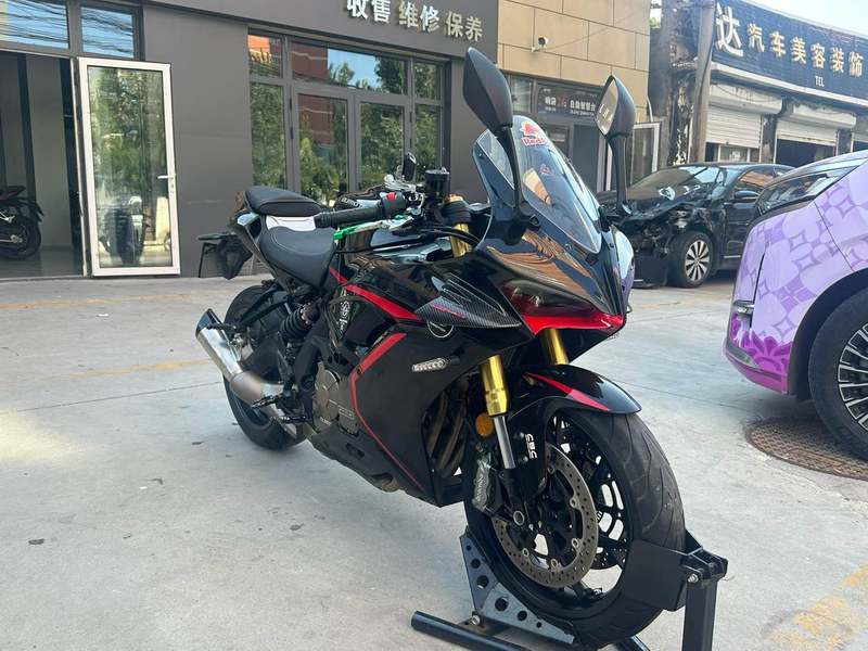 QJMOTOR 赛600
