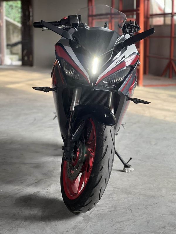 QJMOTOR 赛400