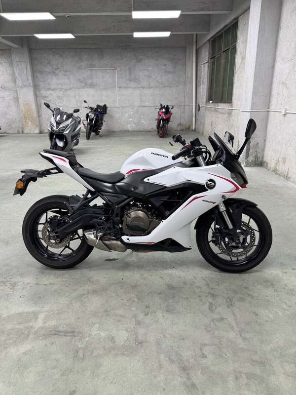 QJMOTOR 赛250