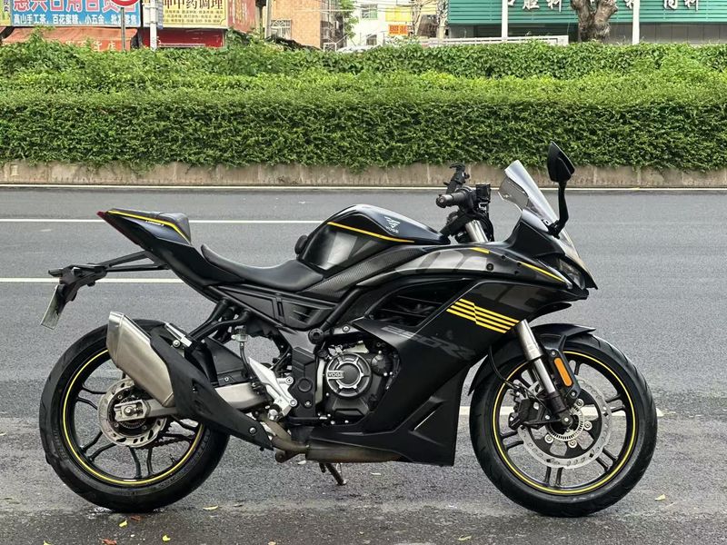 无极 250RR
