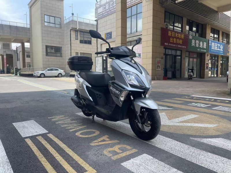 济南铃木 UY125