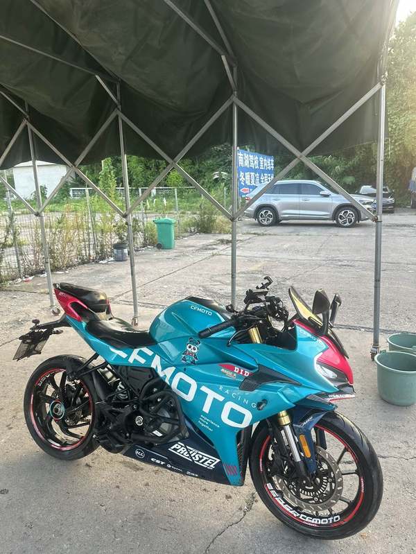春风 250SR