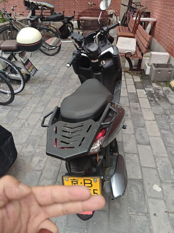建设雅马哈 巡鹰125
