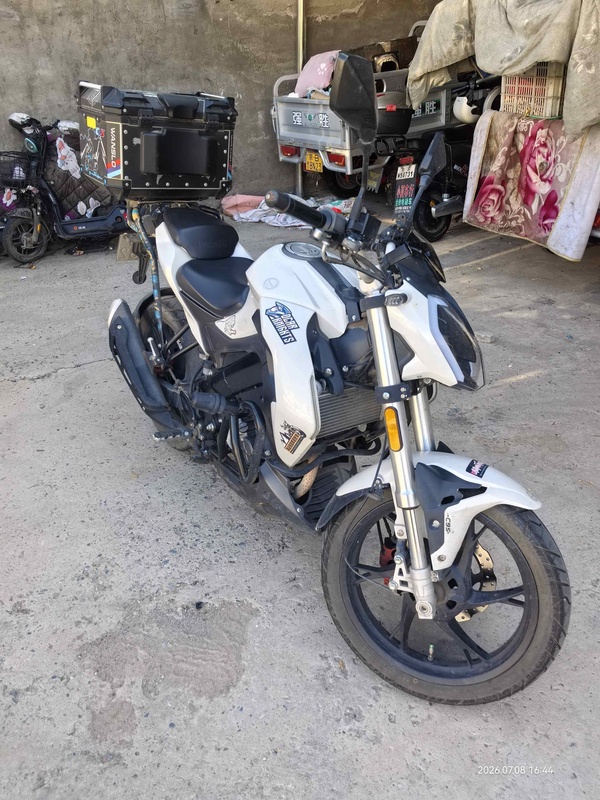 贝纳利 小迅龙 BN150S