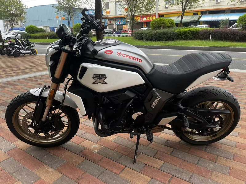春风 700CL-X