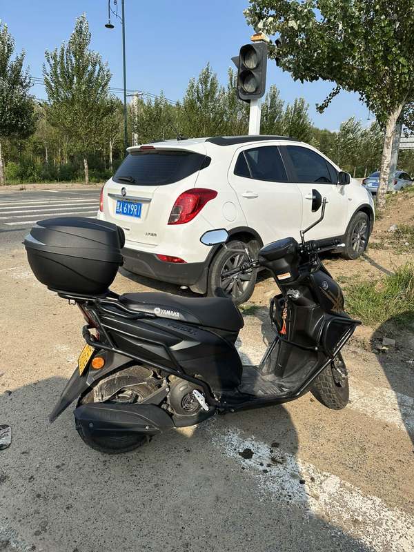 建设雅马哈 福颖125