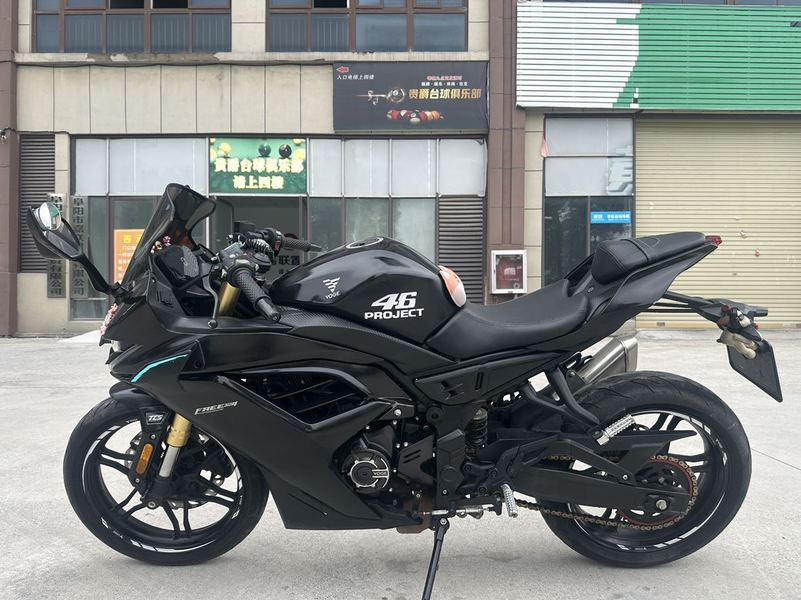 无极 250RR