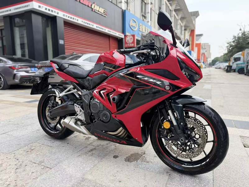 本田DREAMWING CBR650R