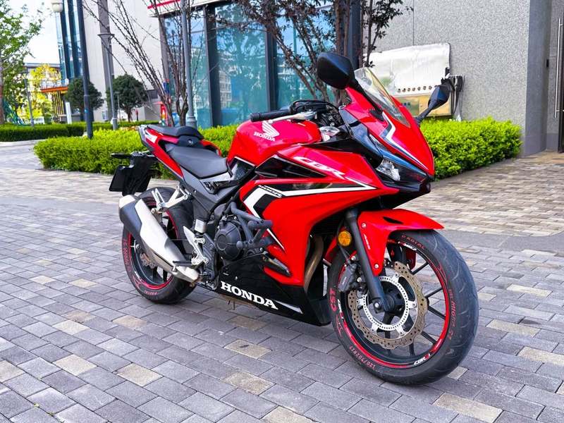 本田WING CBR400R
