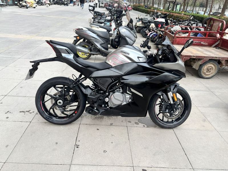 春风 250SR