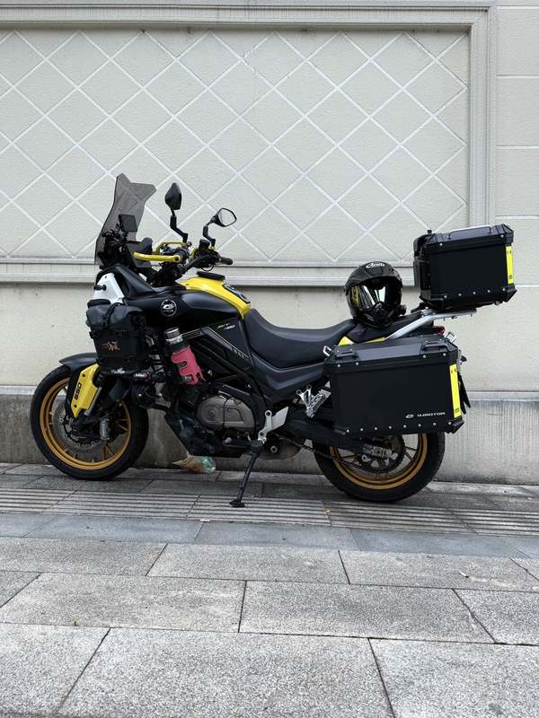 QJMOTOR 骁650