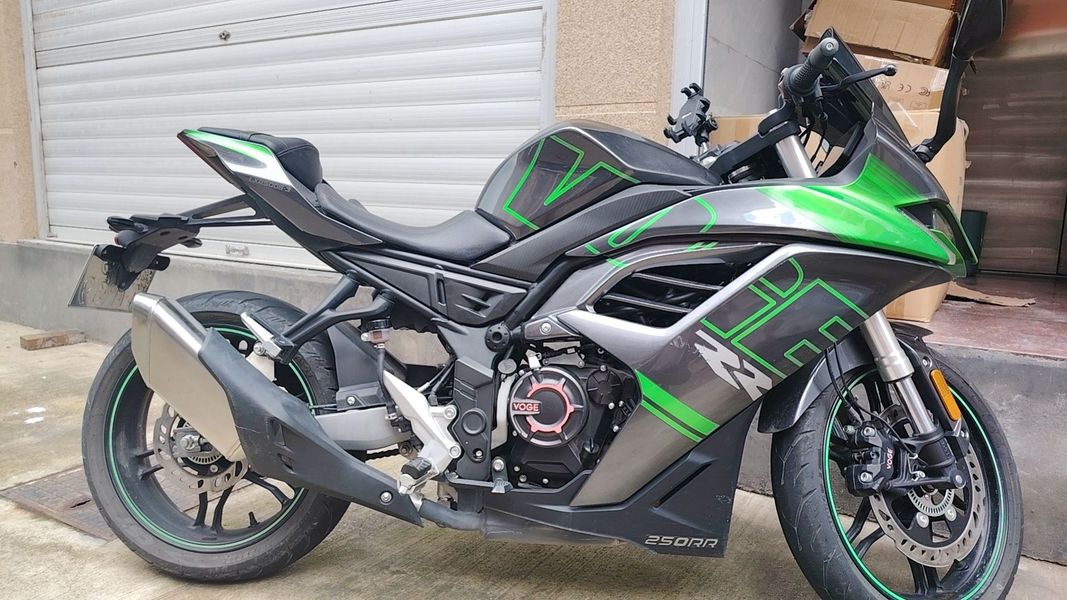 无极 250RR