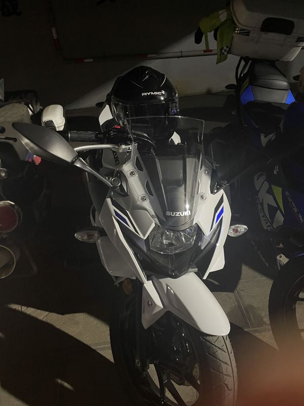 豪爵铃木 GSX250R