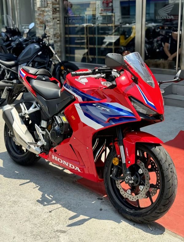 本田WING CBR400R